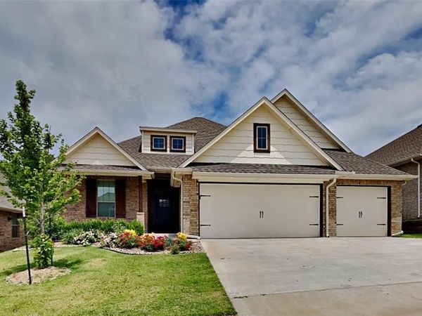7933 Pear Street, Edmond, OK 73034