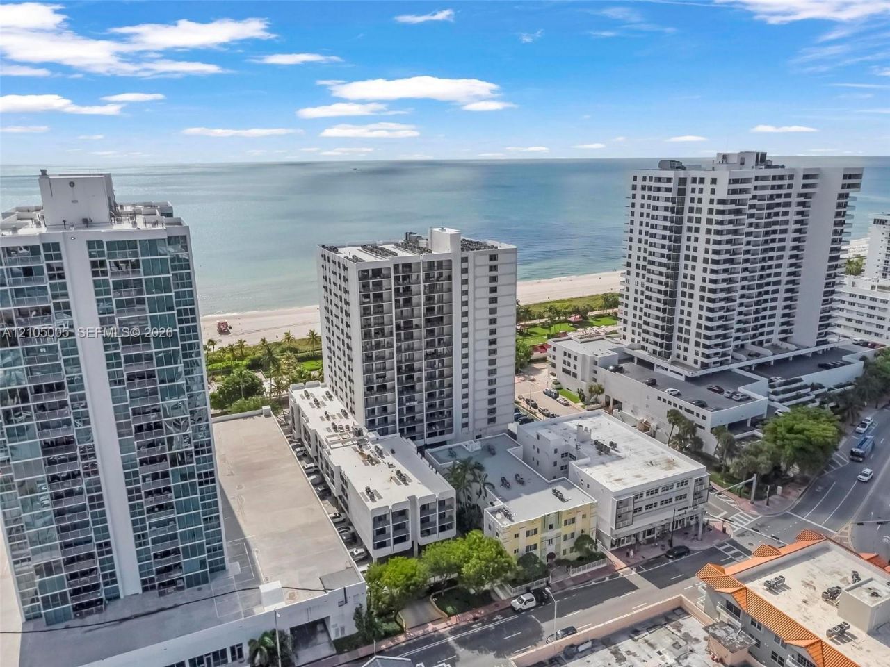 2625 Collins Ave , Unit 318, Miami Beach, FL 33140 Photo