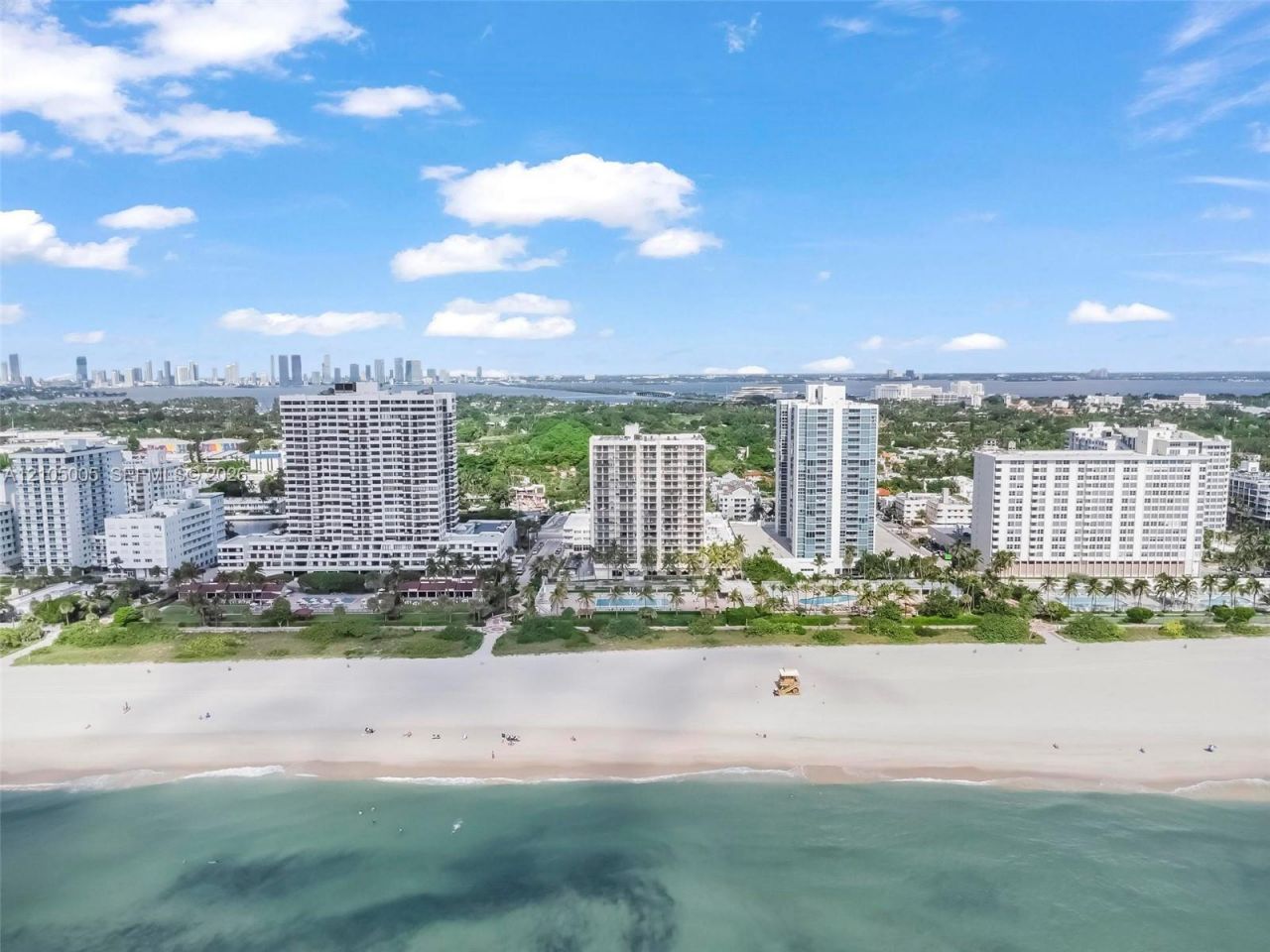 2625 Collins Ave , Unit 318, Miami Beach, FL 33140 Photo