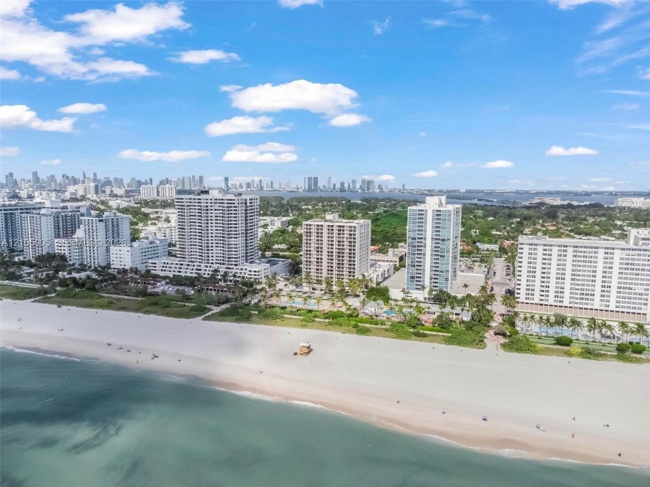 2625 Collins Ave , Unit 318, Miami Beach, FL 33140 Photo