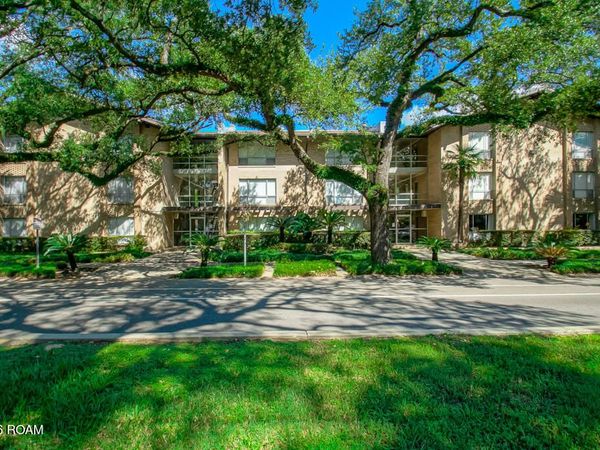 4007 Saint Charles Avenue , Unit Apt 121, New Orleans, LA 70115