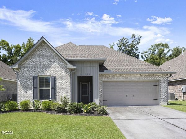 39116 Forestwood Avenue , Gonzales, LA 70737