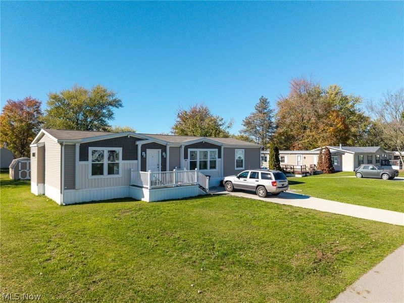 4691 Scenic Drive , Ravenna, OH 44266 Photo 2