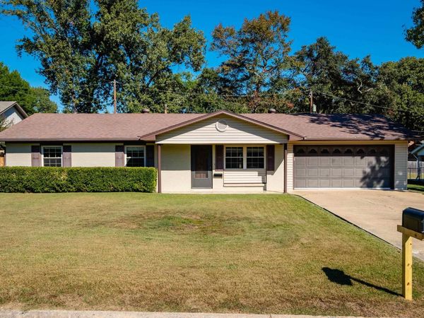 109 Shady Grove Lane, Sherwood, AR 72120