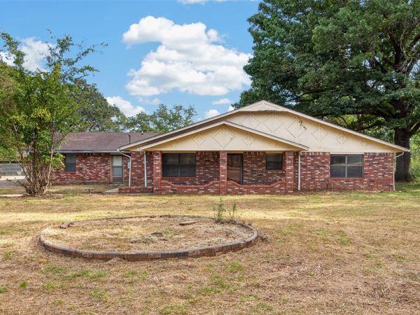394 Pryor Creek Loop , Chouteau, OK 74337