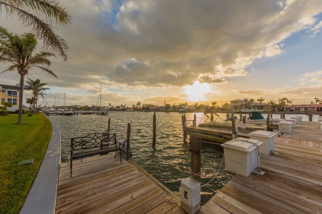 1315 Bayshore Drive, Unit 204, Fort Pierce, FL 34949 Photo