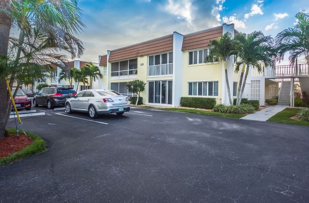1315 Bayshore Drive, Unit 204, Fort Pierce, FL 34949 Photo