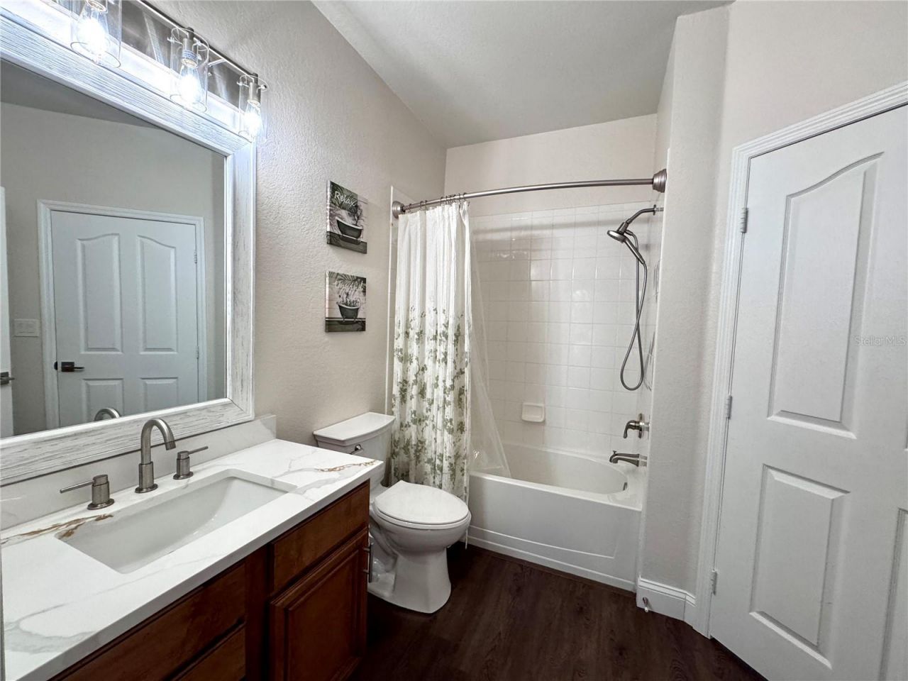 8357 38th Street Circle E, Unit 107, Sarasota, FL 34243 Photo