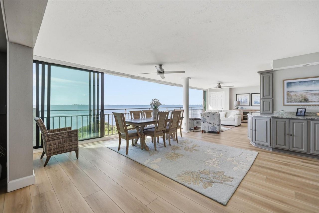 6460 Mourning Dove Drive , Unit 305, Bradenton, FL 34210 Photo
