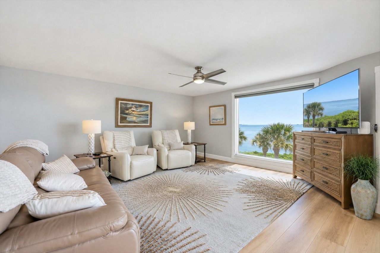 6460 Mourning Dove Drive , Unit 305, Bradenton, FL 34210 Photo