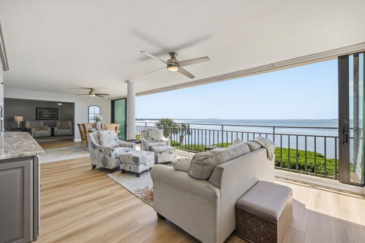 6460 Mourning Dove Drive , Unit 305, Bradenton, FL 34210 Photo
