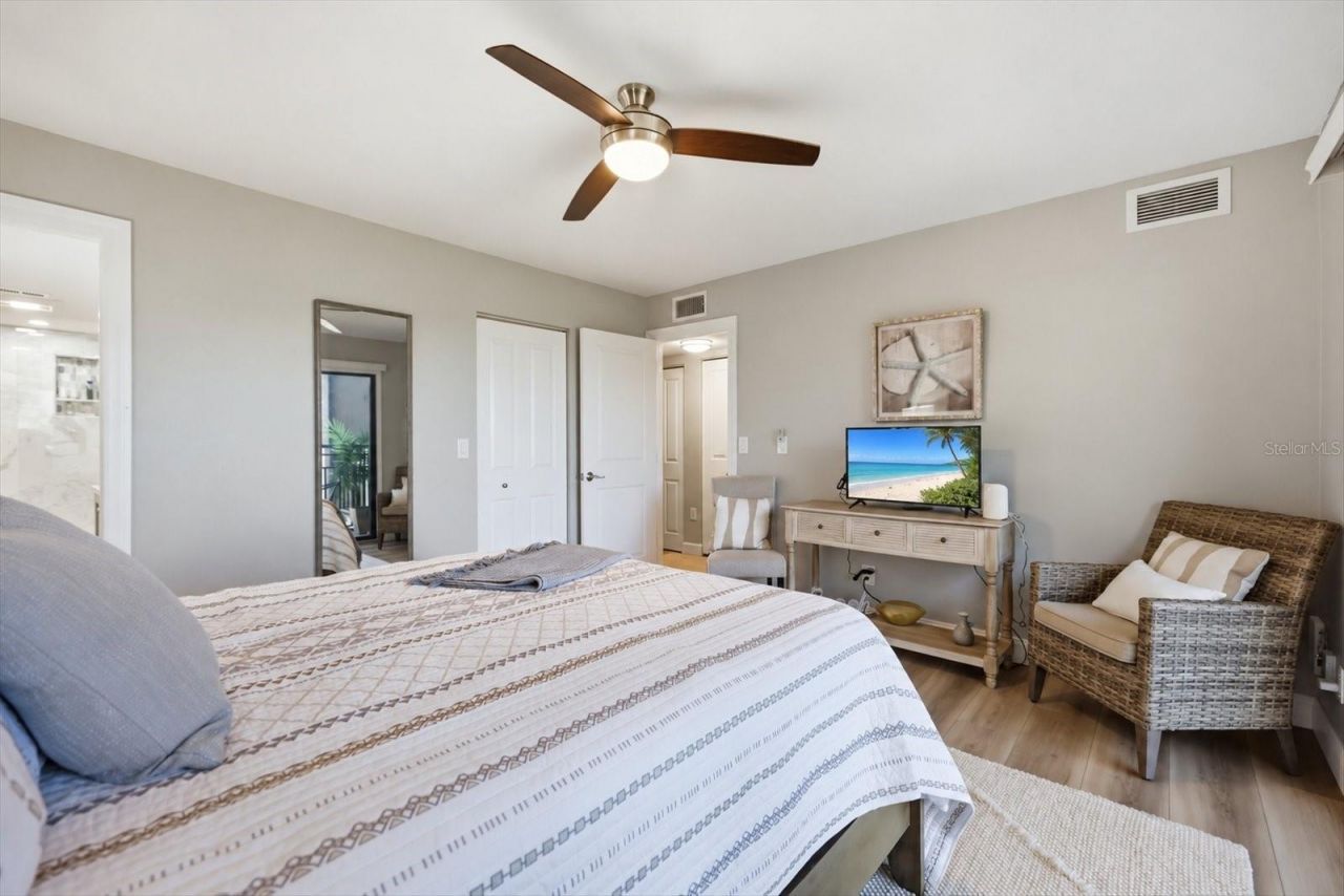 6460 Mourning Dove Drive , Unit 305, Bradenton, FL 34210 Photo