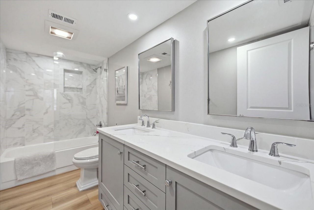 6460 Mourning Dove Drive , Unit 305, Bradenton, FL 34210 Photo