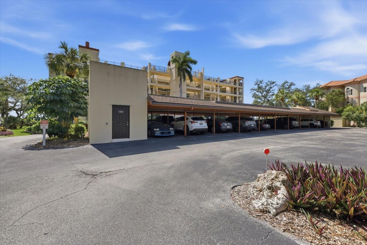 6460 Mourning Dove Drive , Unit 305, Bradenton, FL 34210 Photo