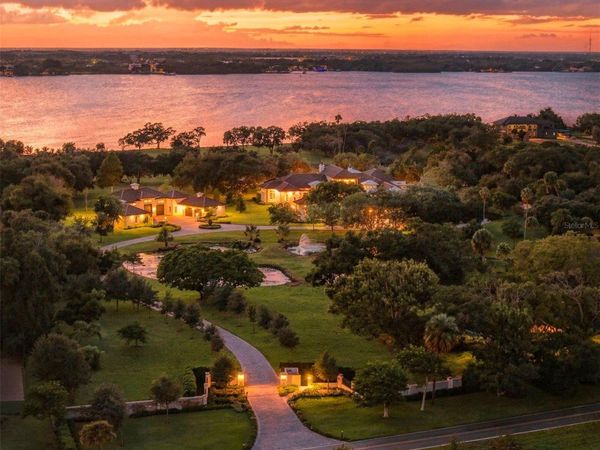6075 S TROPICAL TRAIL , MERRITT ISLAND, FL 32952