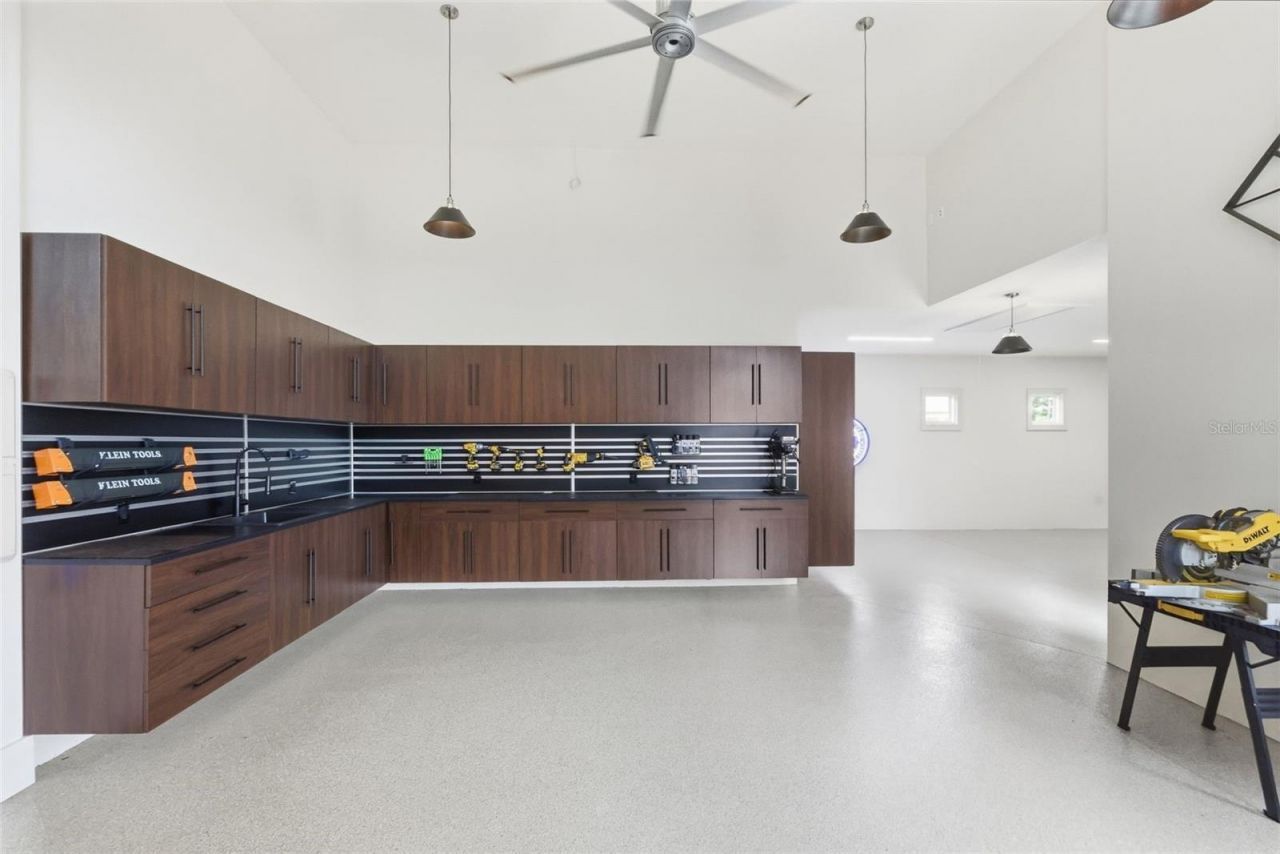 6075 S Tropical Trail, Merritt Island, FL 32952 Photo