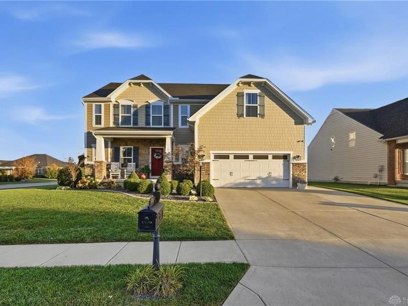 3301 Heatherstone Drive, Troy, OH 45373 Photo 2