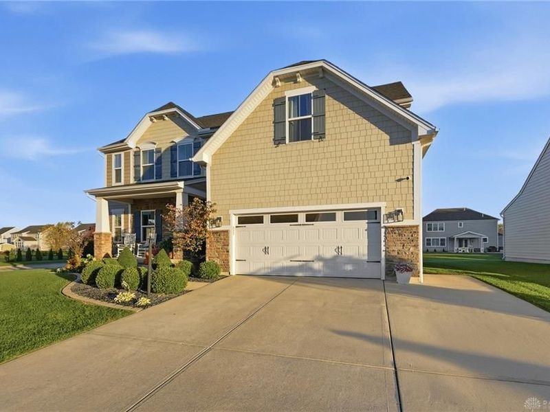 3301 Heatherstone Drive, Troy, OH 45373 Photo 3