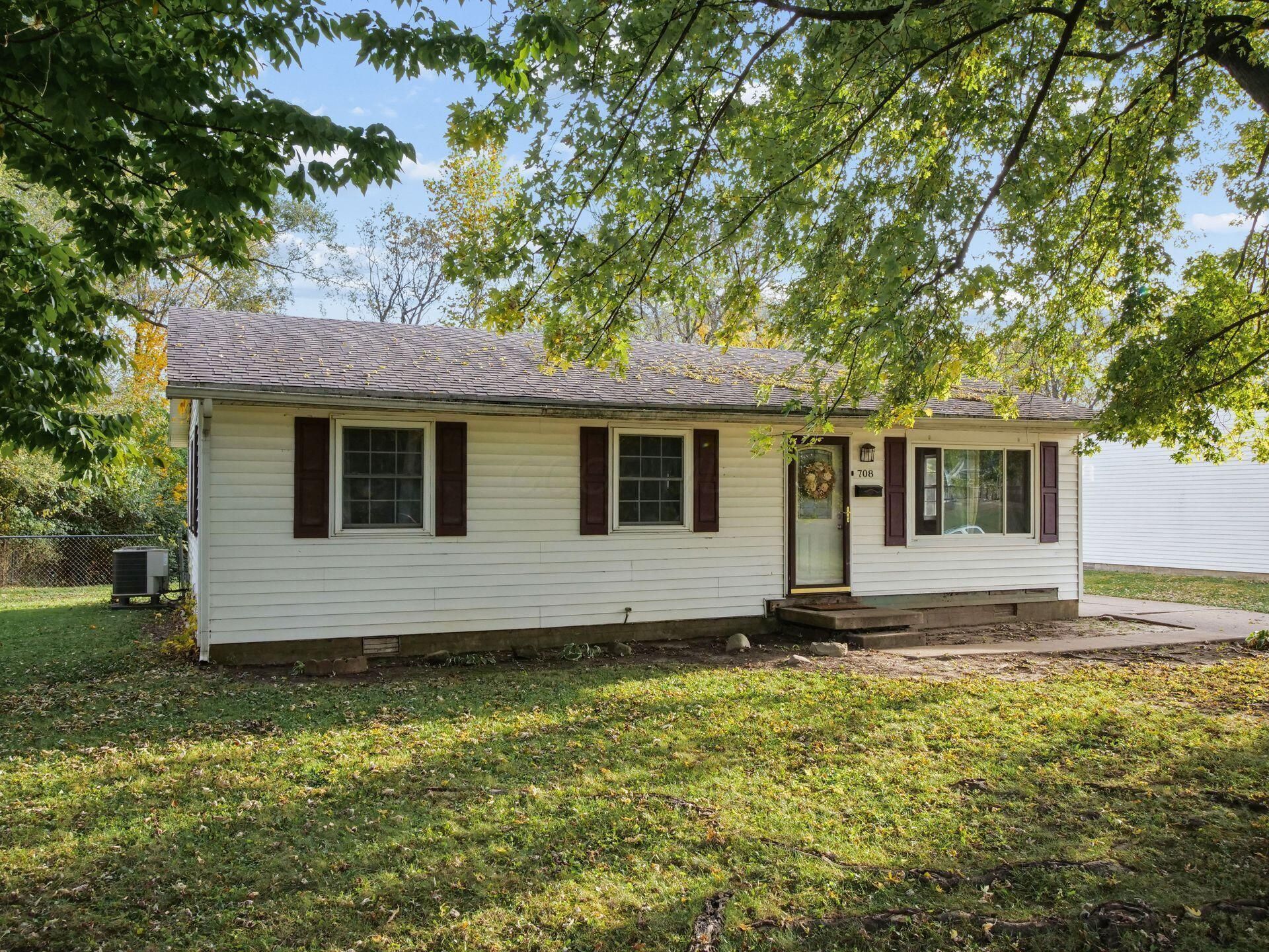 708 Heritage Drive, Bellefontaine, OH 43311 Main Photo