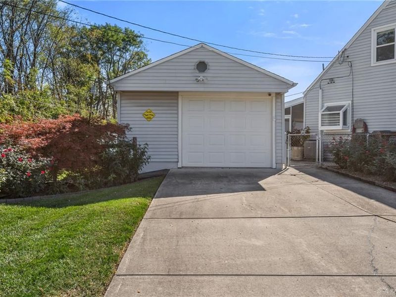 100 Lynnhaven Drive, Riverside, OH 45431 Photo 28