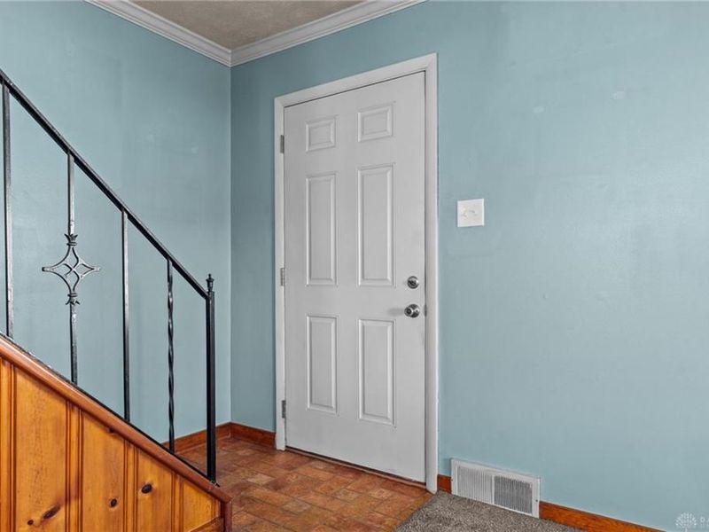 100 Lynnhaven Drive, Riverside, OH 45431 Photo 5