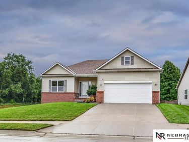 14601 Hartman Avenue, Omaha, NE 68116