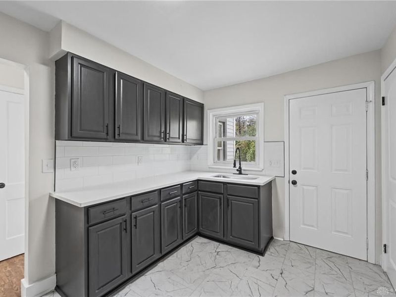12092 Dille Road, Bethel Township, OH 45344 Photo 10