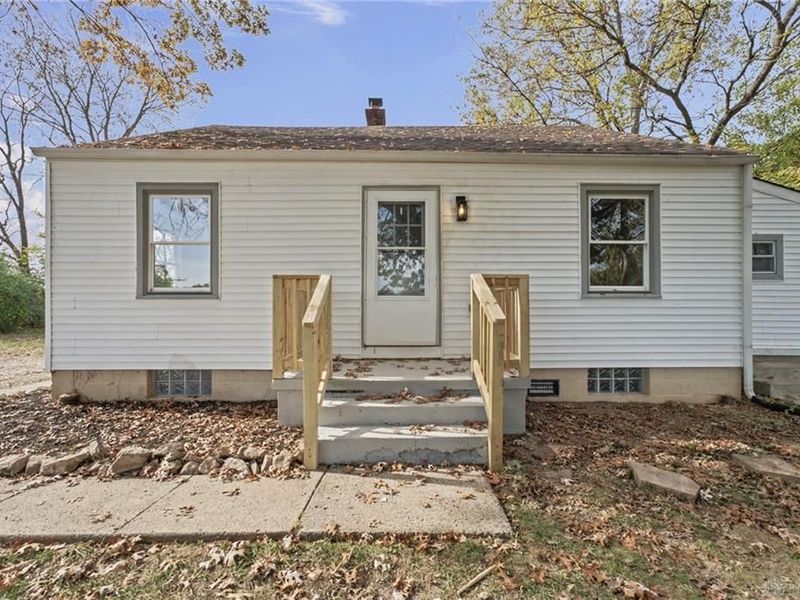 12092 Dille Road, Bethel Township, OH 45344 Photo 3
