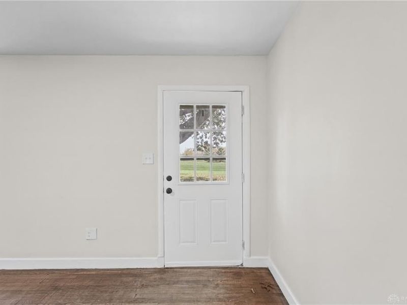 12092 Dille Road, Bethel Township, OH 45344 Photo 4