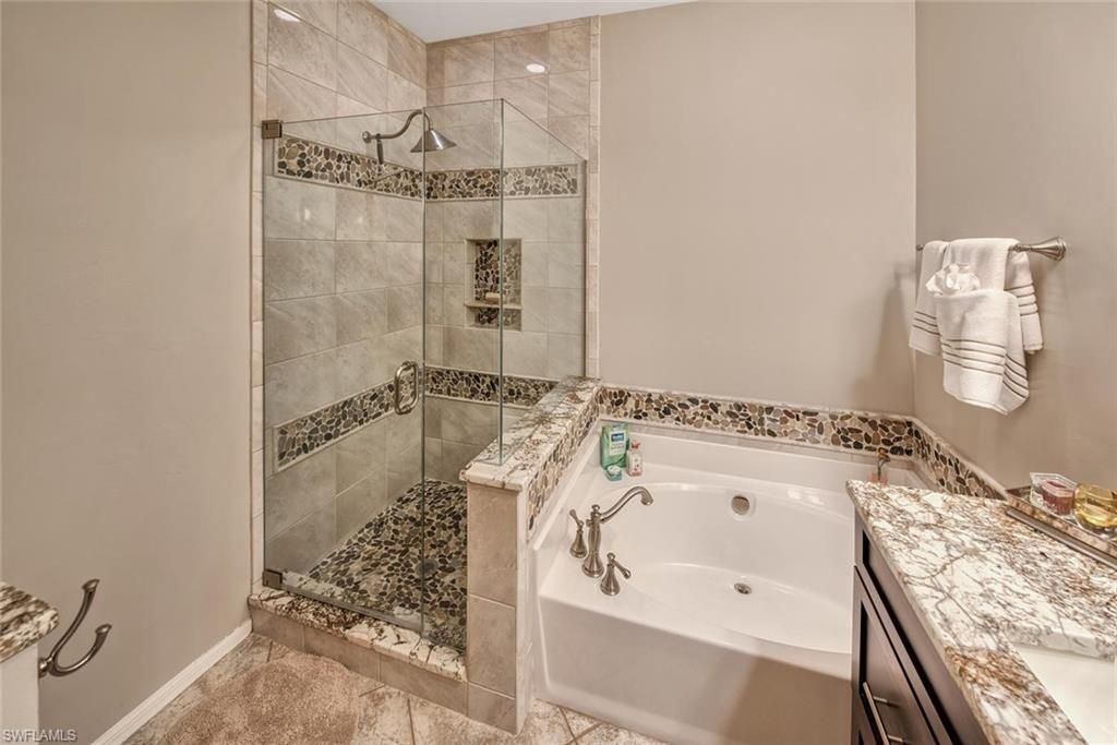 23036 Lone Oak Dr, Estero, FL 33928 Photo