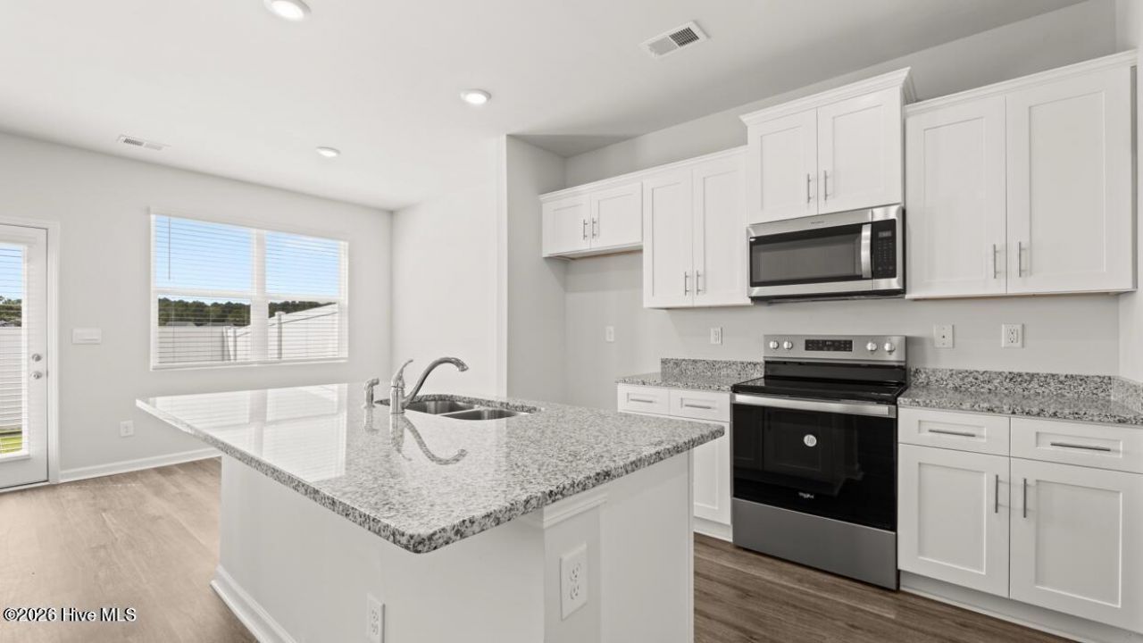 7096 Onyx Row Photo 7