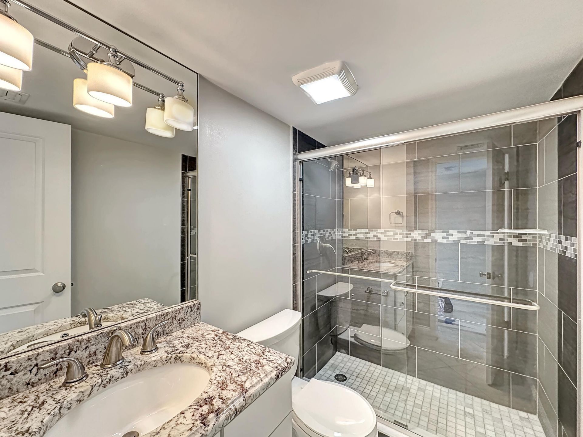 4200 N Ocean Drive, Unit 1-501, Singer Island, FL 33404 Photo