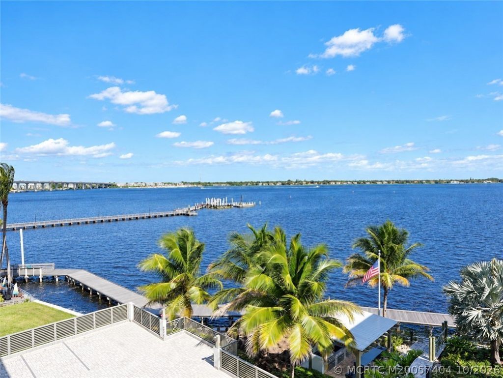 41 Seminole SW Street, Unit Apt #404, Stuart, FL 34994 Photo