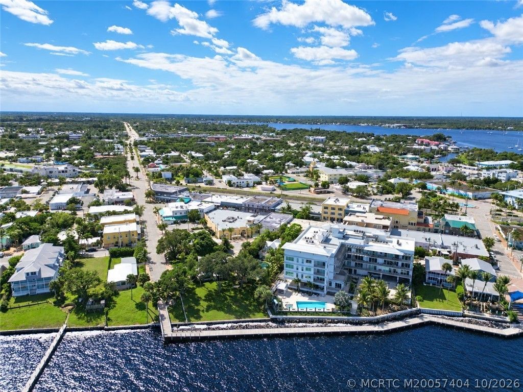 41 Seminole SW Street, Unit Apt #404, Stuart, FL 34994 Photo