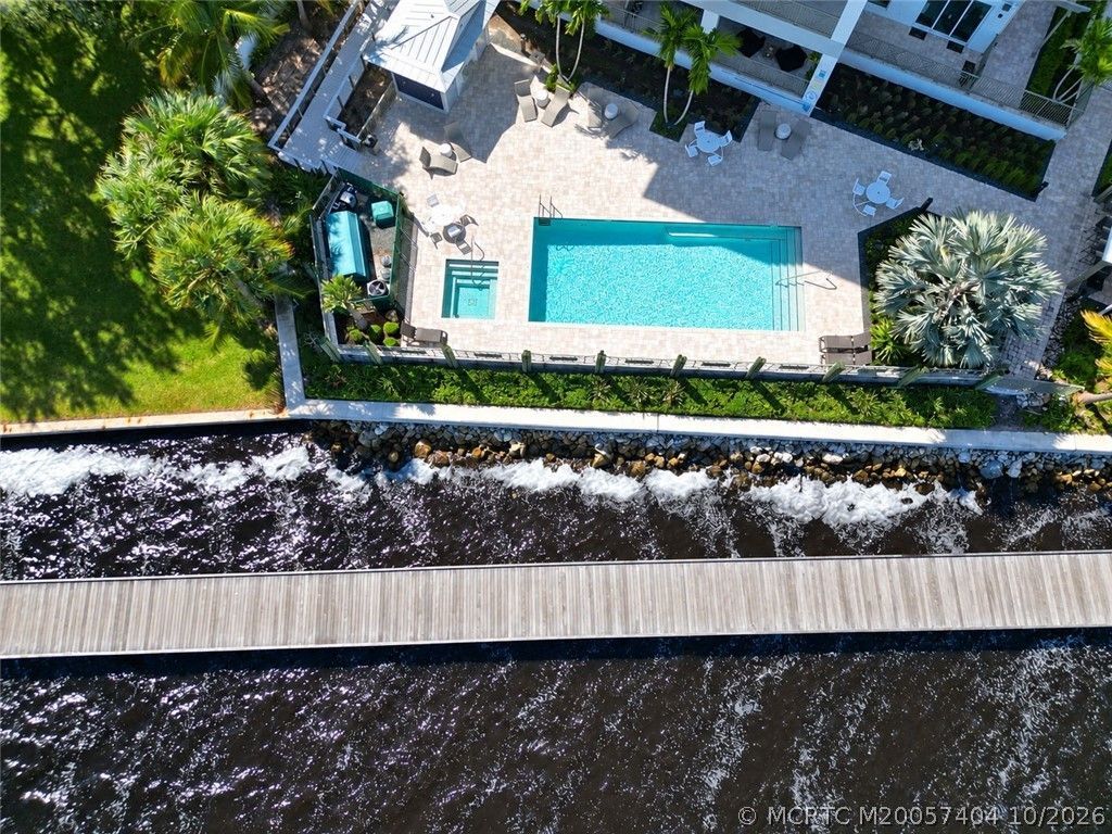 41 Seminole SW Street, Unit Apt #404, Stuart, FL 34994 Photo