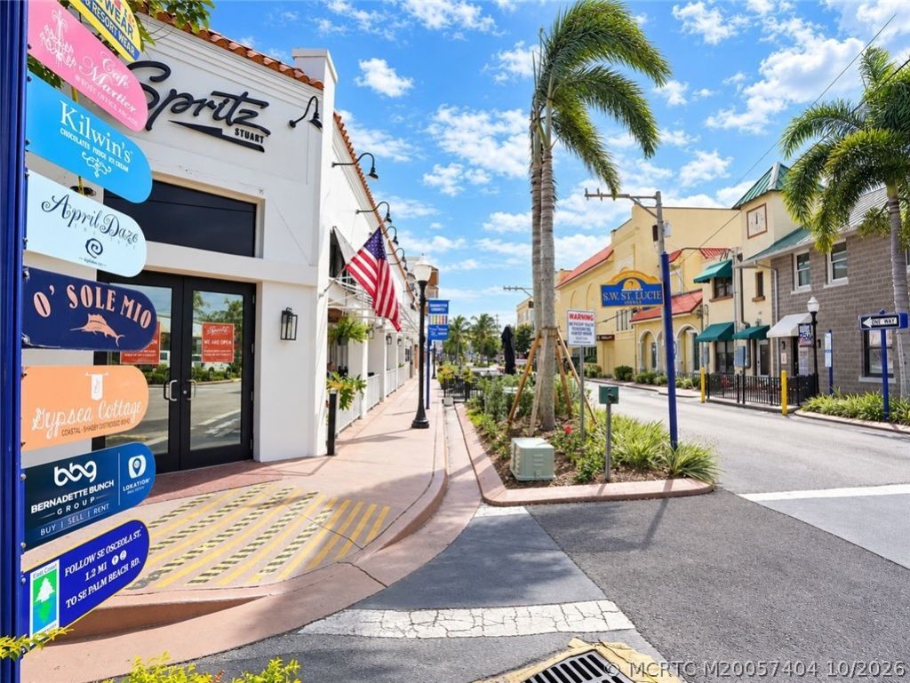 41 Seminole SW Street, Unit Apt #404, Stuart, FL 34994 Photo