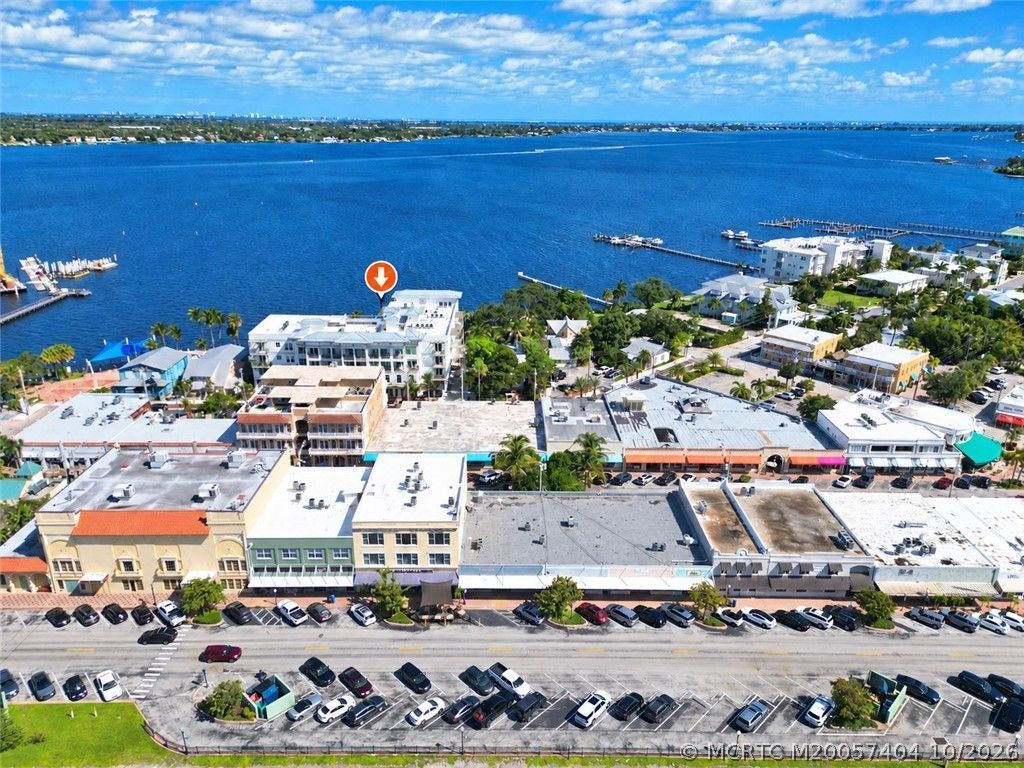 41 Seminole SW Street, Unit Apt #404, Stuart, FL 34994 Photo