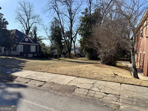 164 S McIntosh Street, Elberton, GA 30635