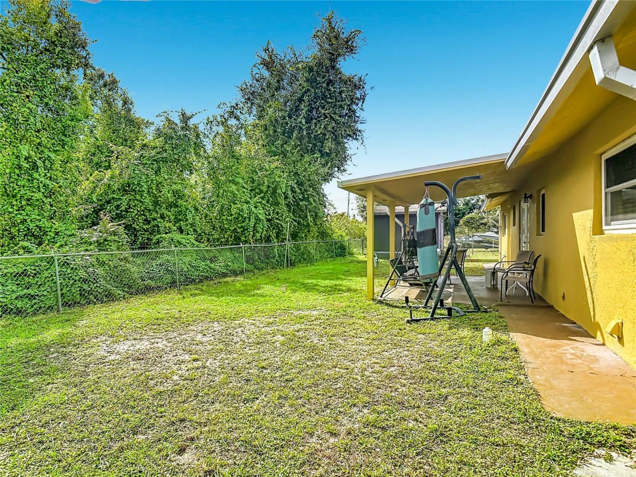 28418 Bougainvillea Avenue, Paisley, FL 32767 Photo