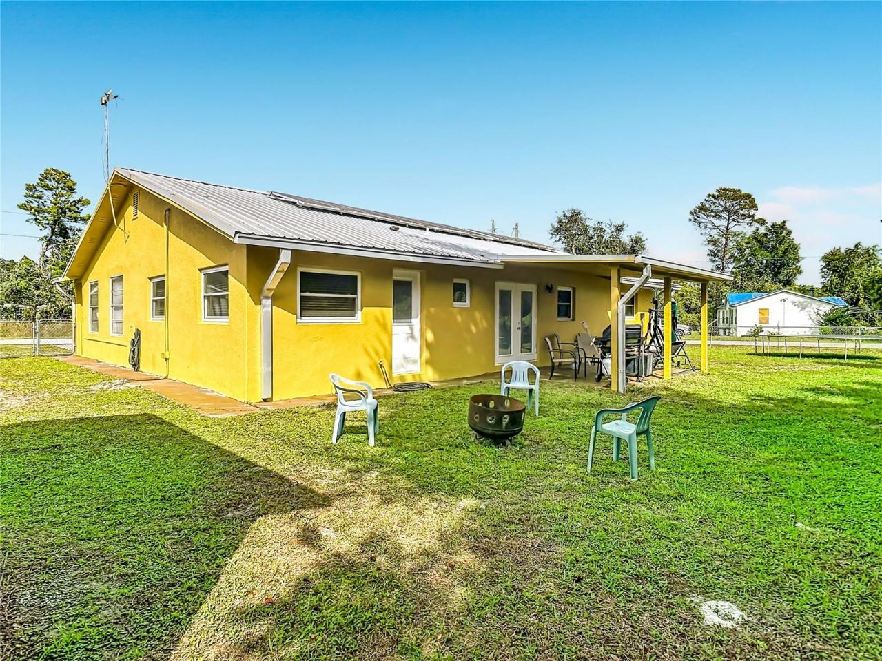28418 Bougainvillea Avenue, Paisley, FL 32767 Photo