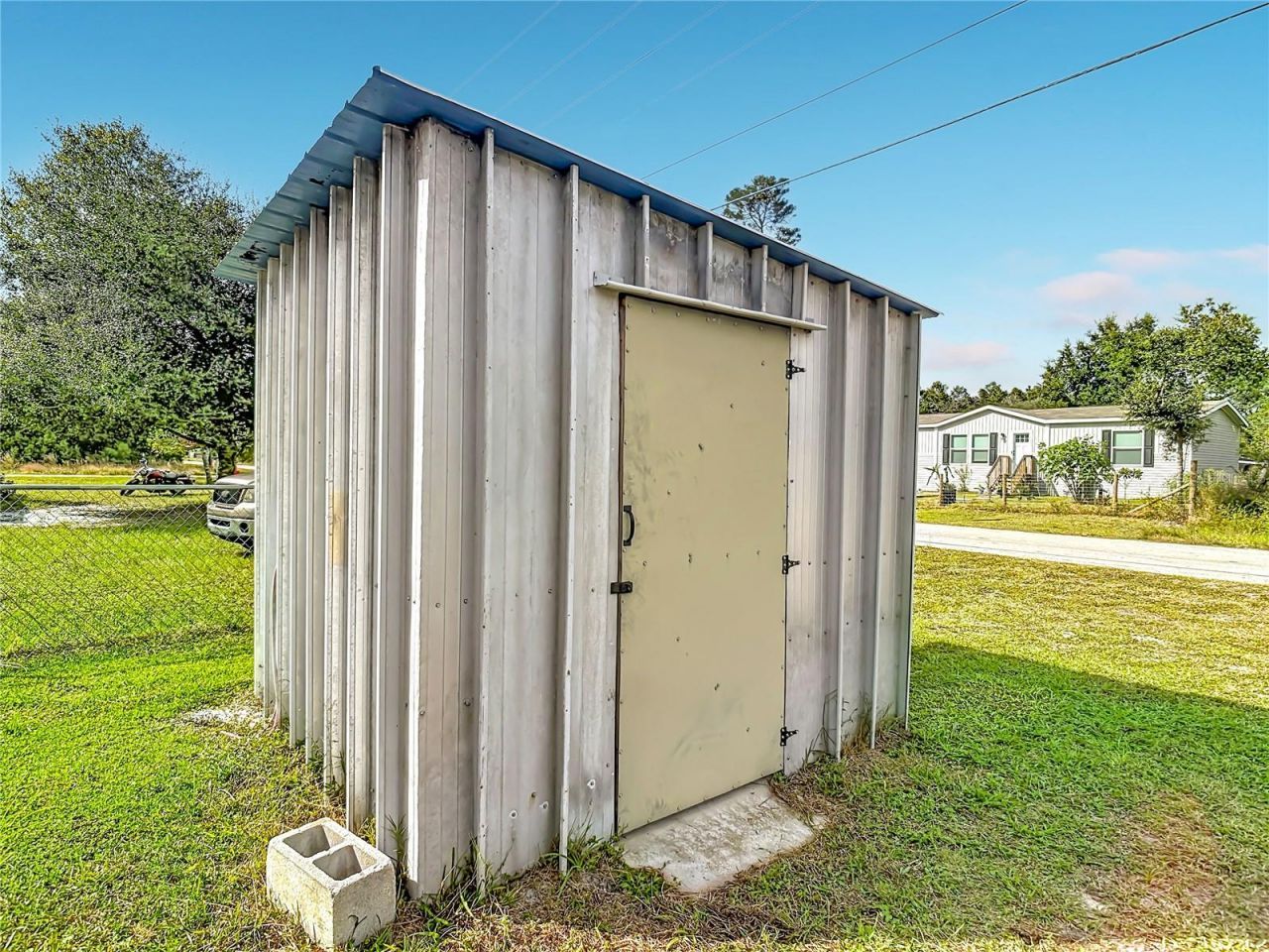 28418 Bougainvillea Avenue, Paisley, FL 32767 Photo
