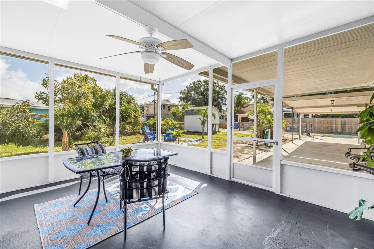 2450 37th Avenue N, Saint Petersburg, FL 33713 Photo