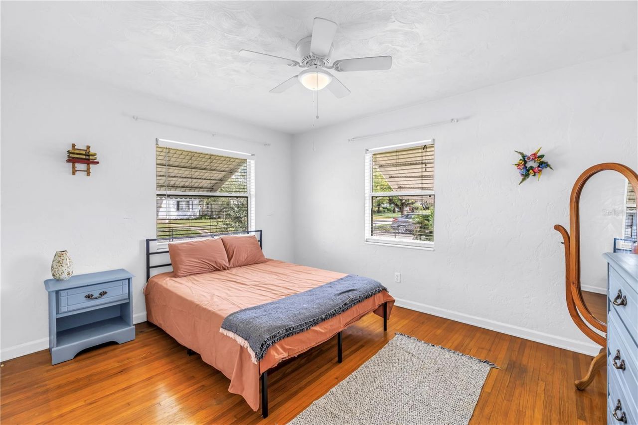 2450 37th Avenue N, Saint Petersburg, FL 33713 Photo