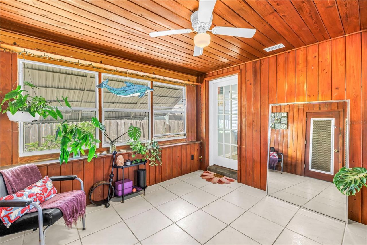 2450 37th Avenue N, Saint Petersburg, FL 33713 Photo