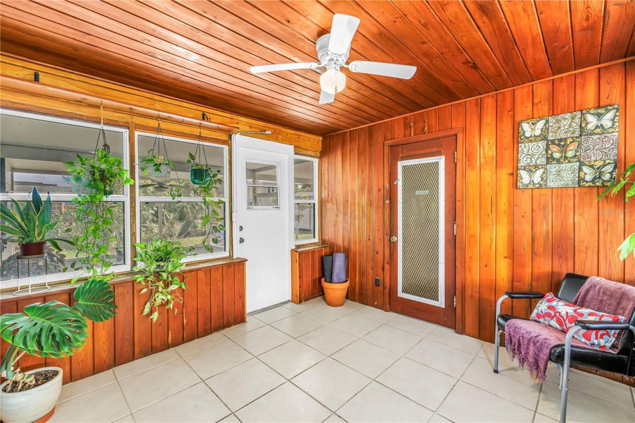 2450 37th Avenue N, Saint Petersburg, FL 33713 Photo