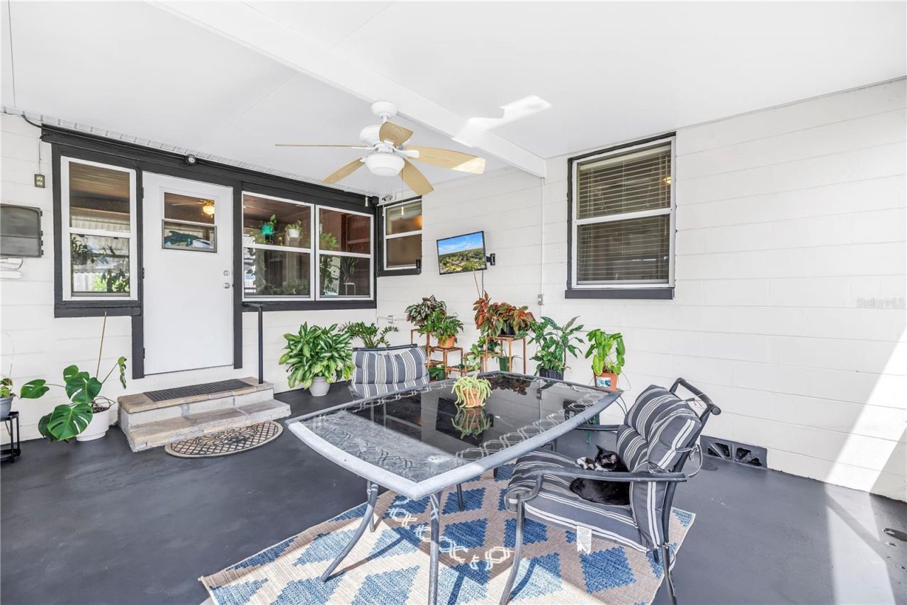 2450 37th Avenue N, Saint Petersburg, FL 33713 Photo