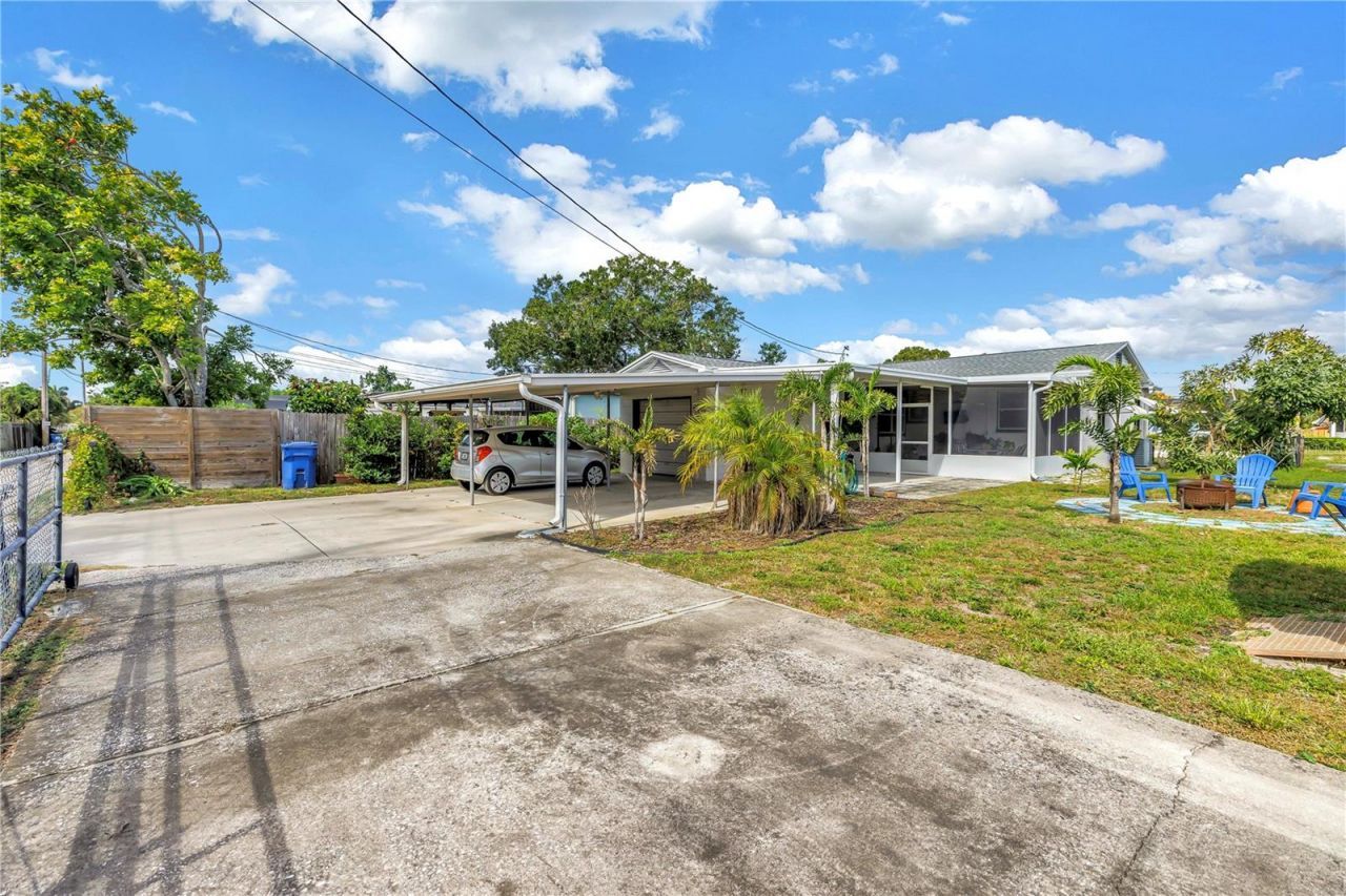 2450 37th Avenue N, Saint Petersburg, FL 33713 Photo