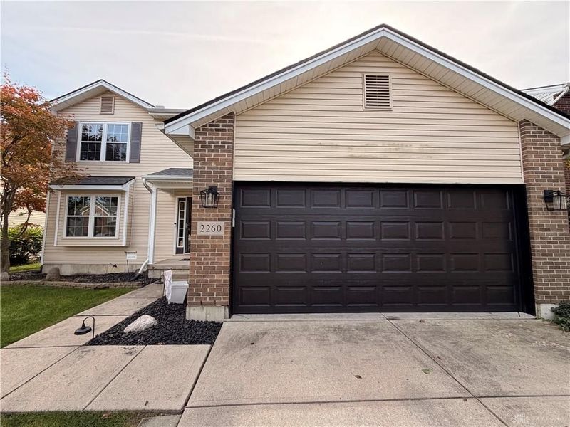 2260 Patterson Lane, Troy, OH 45373 Photo 2