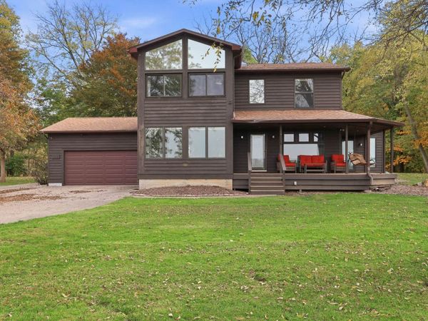 1012 S High Street , Port Byron, IL 61275