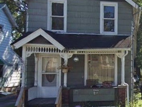 111 Maple Street , Niles, OH 44446